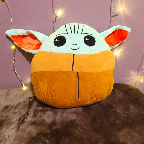 New Baby Yoda Plush Pillow! - Picture 1 of 5
